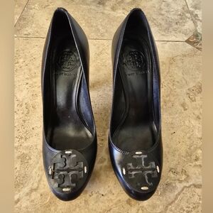 Tory Burch Chelsea Black Leather Pumps 6.5